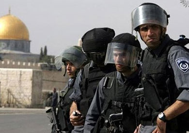 إسرائيل تمنع الفلسطينيين من دخول البلدة القديمة في القدس ليومين